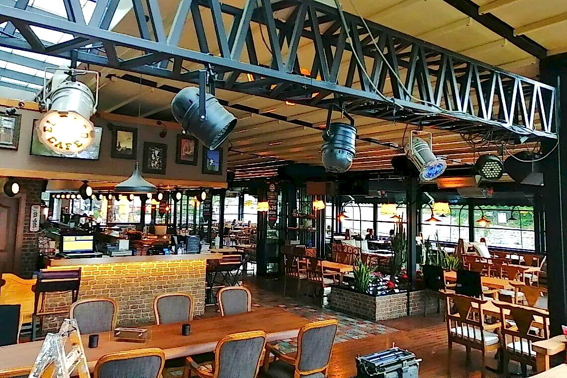 Modern iş yeri tadilatı